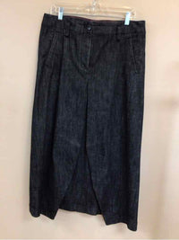 PURE DKNY SIZE 12 Ladies SKIRT
