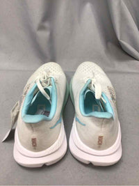 HOKA SIZE 6 Ladies SHOES