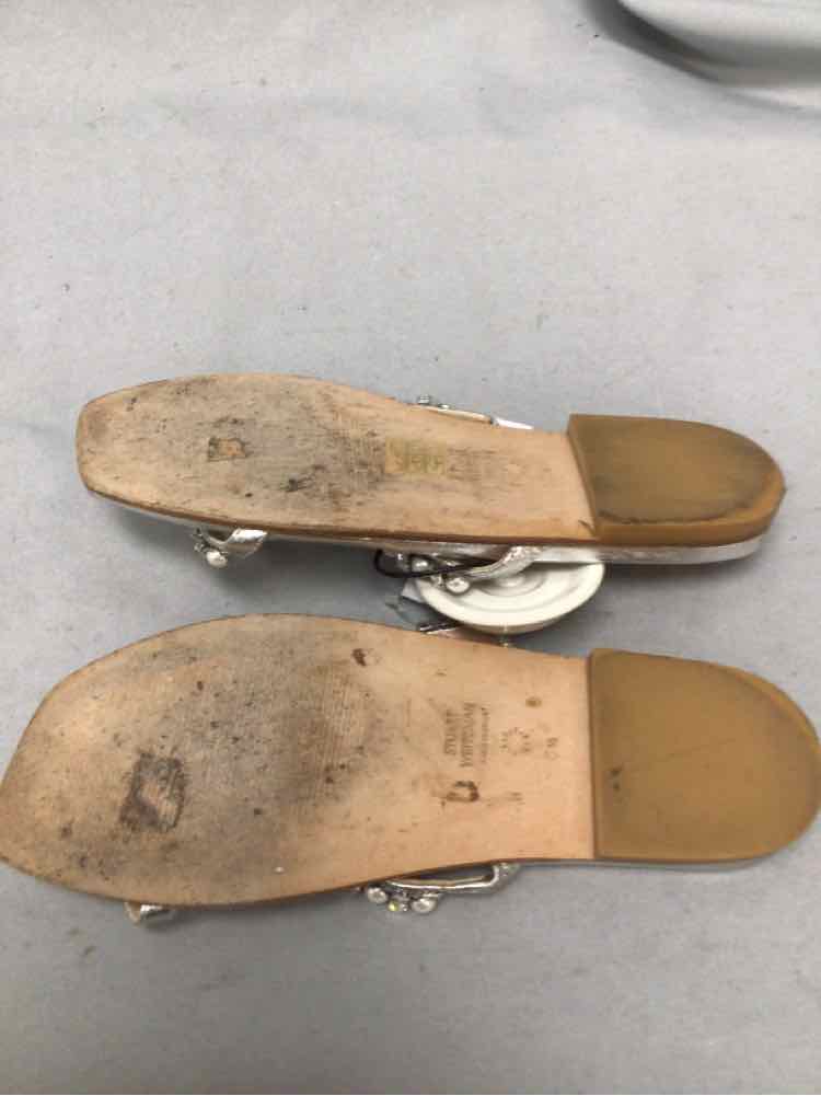 STUART WEITZMAN SIZE 6 1/2 Ladies SHOES