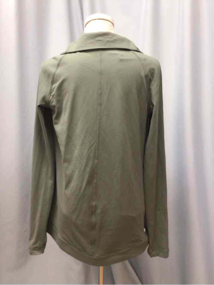 LULULEMON SIZE 4 Ladies EXERCISE