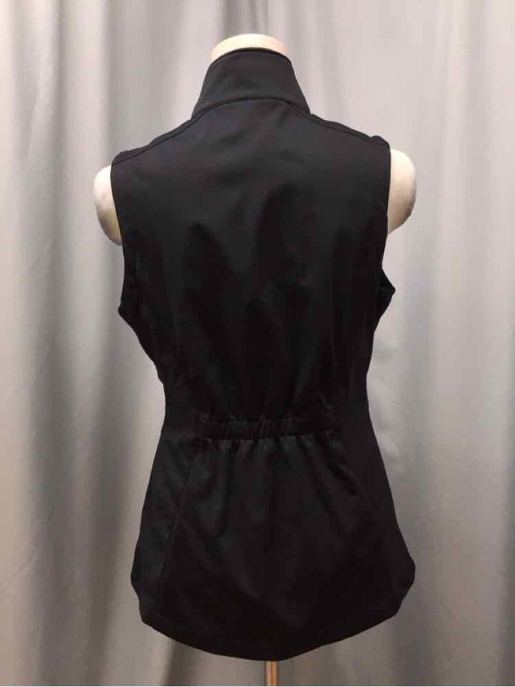 UNDER ARMOUR SIZE MEDIUM Ladies EXERCISE
