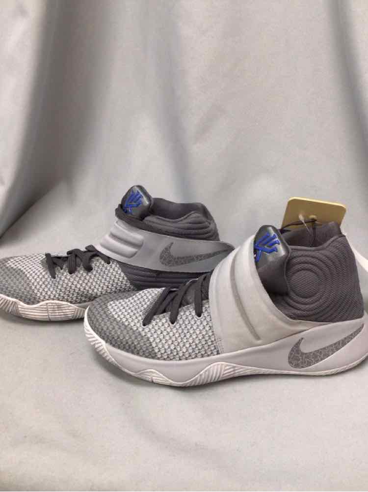 SIZE 10 NIKE Men's SHOES
