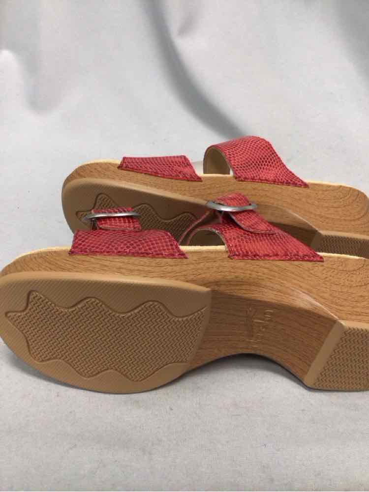 DANSKO SIZE 40 Ladies SHOES