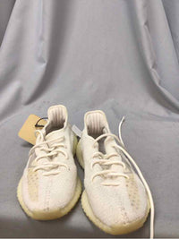 SIZE 8 YEEZY Men's SHOES