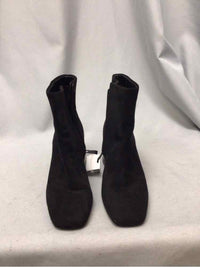 DKNY SIZE 5 Ladies SHOES