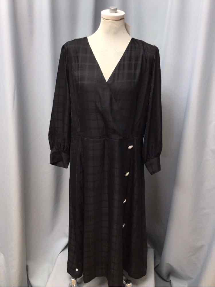 ANN TAYLOR SIZE 18 Ladies DRESS