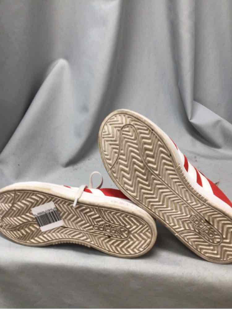 ADIDAS SIZE 8 Ladies SHOES