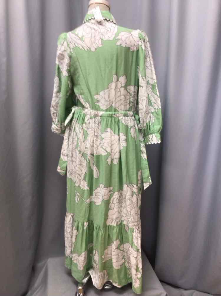 ENTRO SIZE SMALL Ladies DRESS