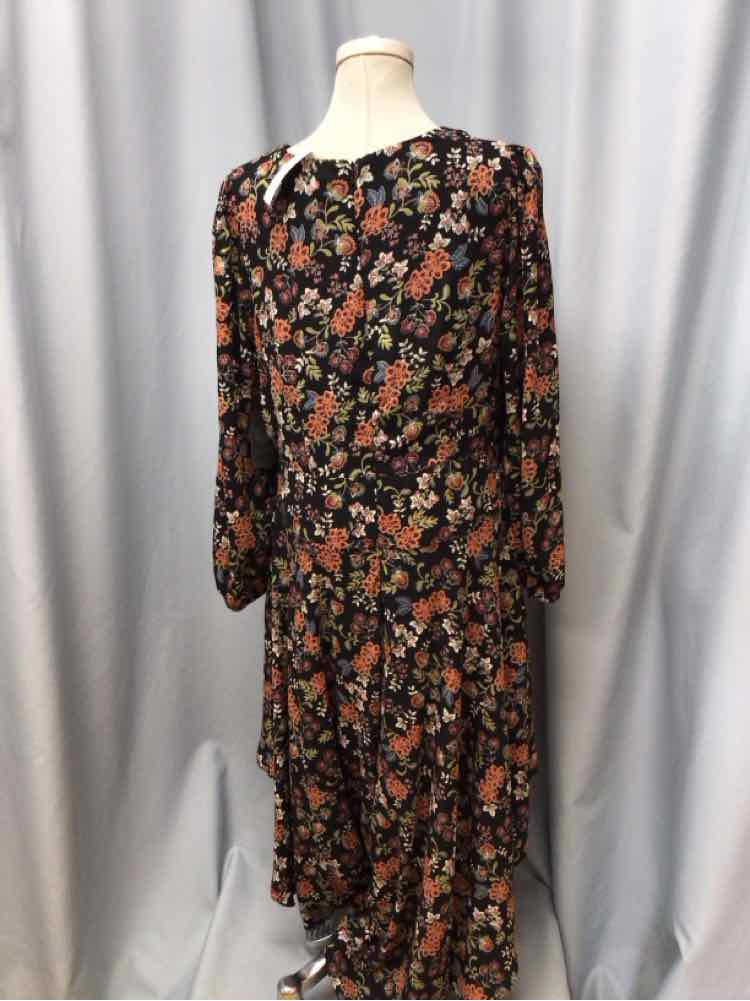 VINCE CAMUTO SIZE LARGE Ladies DRESS