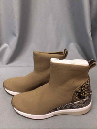 MICHAEL KORS SIZE 6 Ladies SHOES