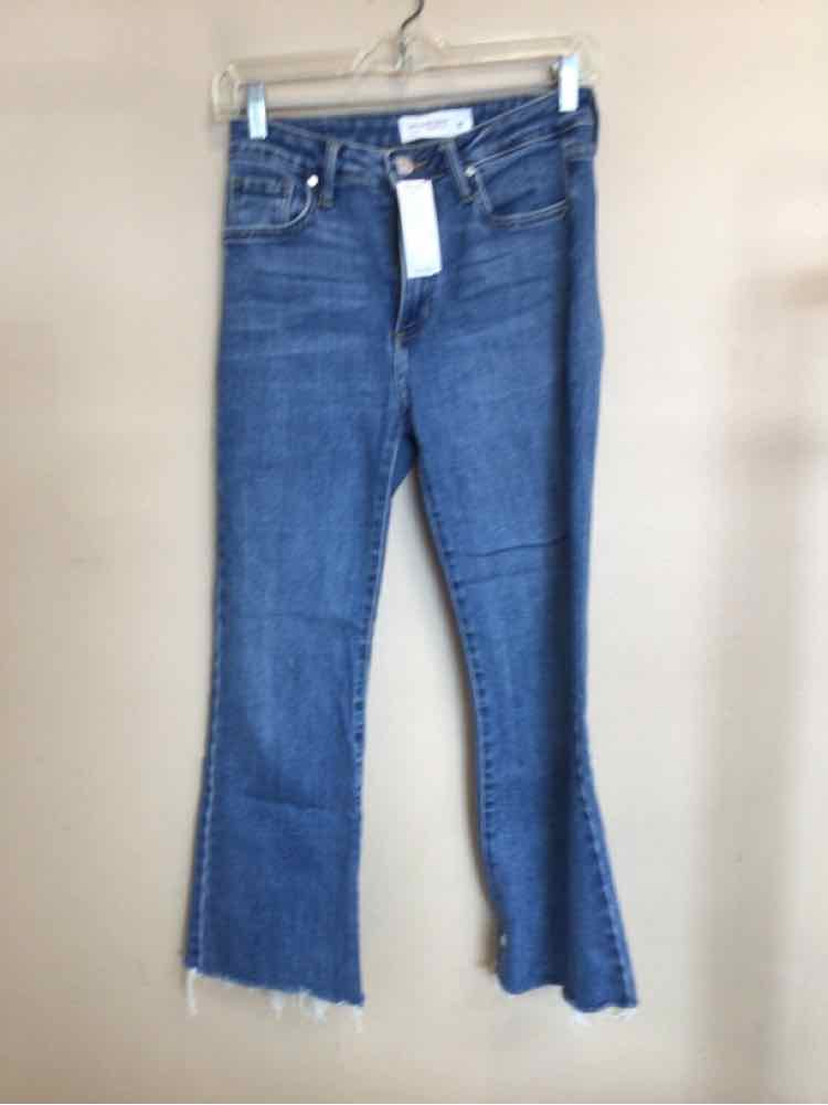 JUST BLACK SIZE 25 Ladies JEANS