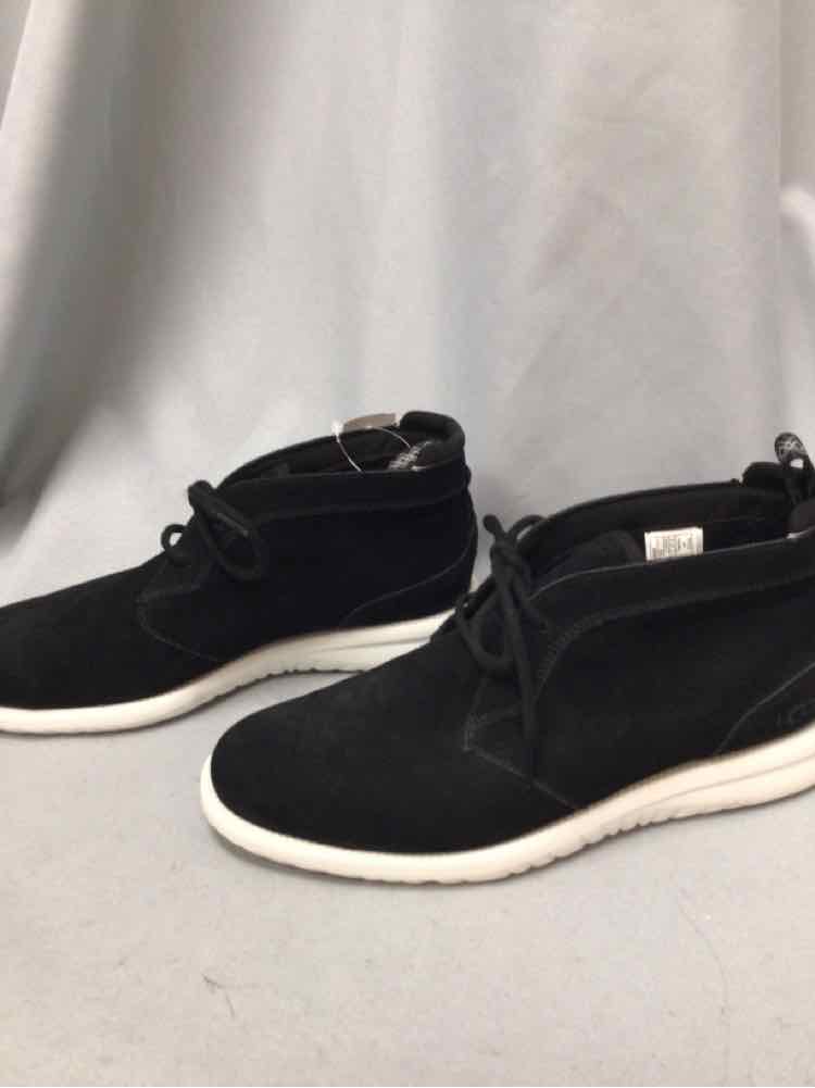 SIZE 9 1/2 UGG Men's SHOES