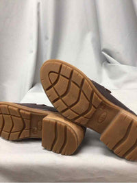 EARTH SIZE 8 1/2 Ladies SHOES
