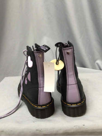 DOC MARTENS SIZE 9 Ladies SHOES
