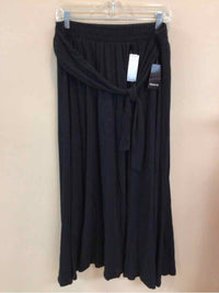 TORRID SIZE 1 X Ladies SKIRT