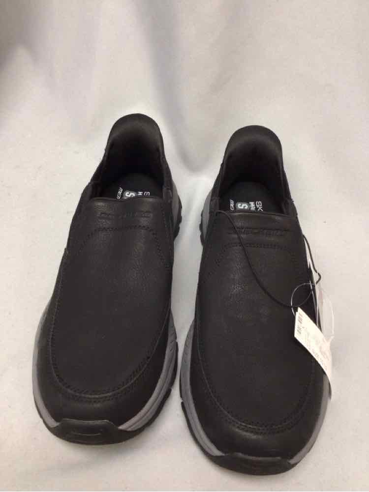 SIZE 10 1/2 SKECHERS Men's SHOES