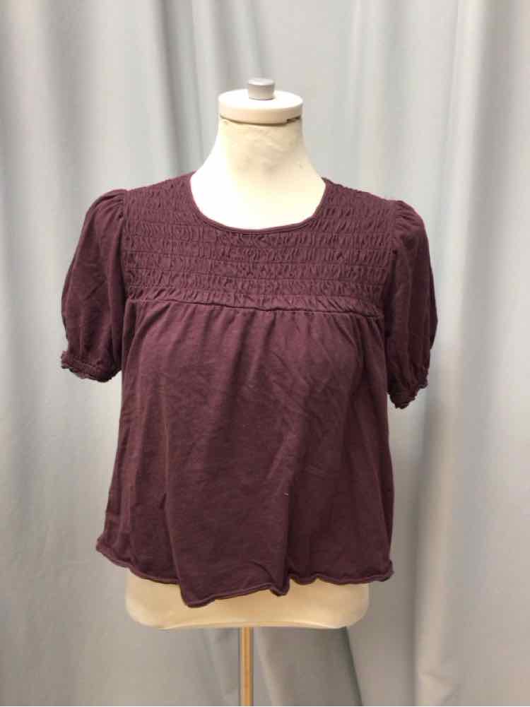 AMERICAN EAGLE SIZE MEDIUM Ladies TOP