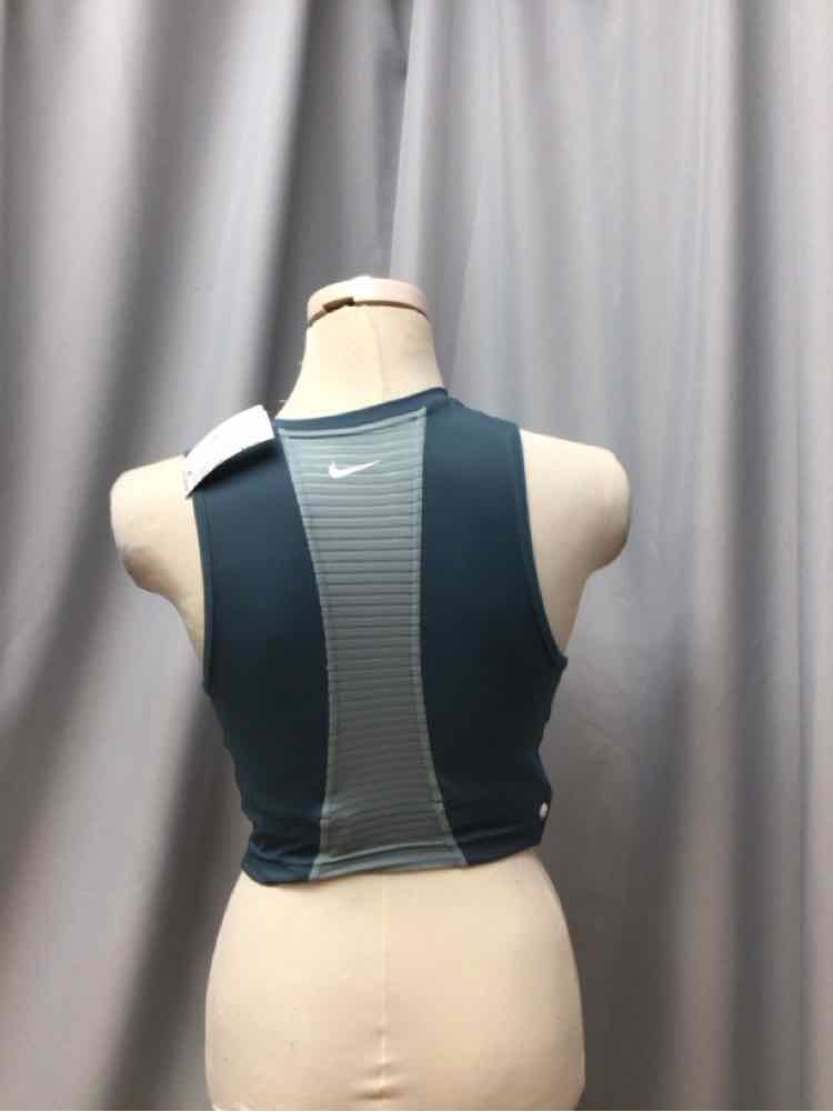 NIKE SIZE SMALL Ladies EXERCISE