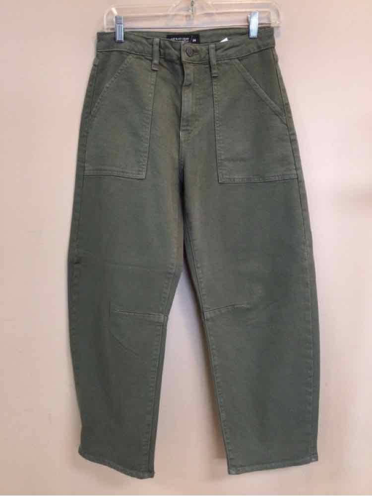 JUST BLACK SIZE 26 Ladies PANTS