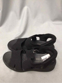 SKECHERS SIZE 8 Ladies SHOES