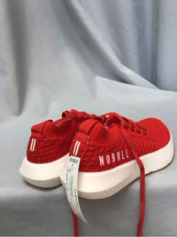NO BULL SIZE 5 1/2 Ladies SHOES