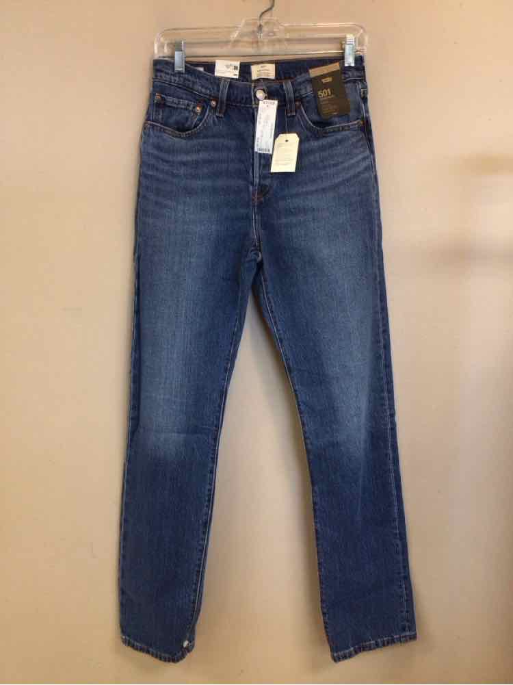 LEVI STRAUSS & CO SIZE 29 Ladies JEANS