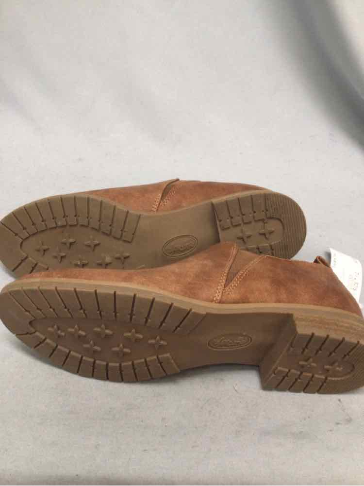 EURO SOFT SIZE 7 1/2 Ladies SHOES