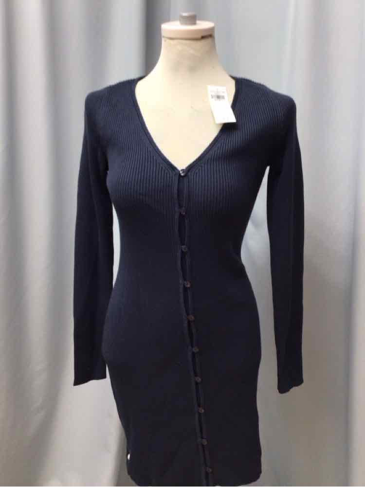 ABERCROMBIE & FITCH SIZE MEDIUM Ladies DRESS