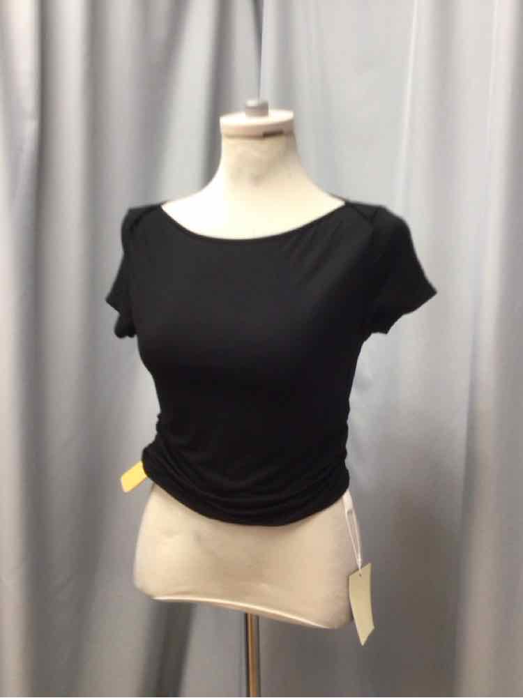 HALARA SIZE MEDIUM Ladies TOP