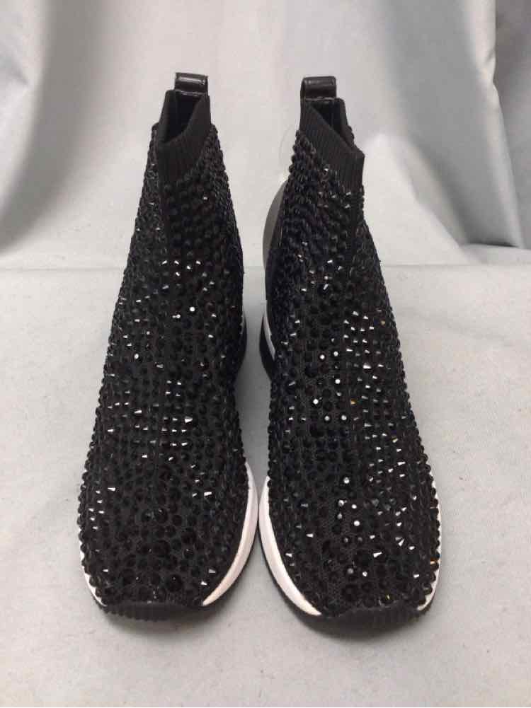 MICHAEL KORS SIZE 6 Ladies SHOES