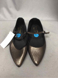 MAYPOL SIZE 7 1/2 Ladies SHOES