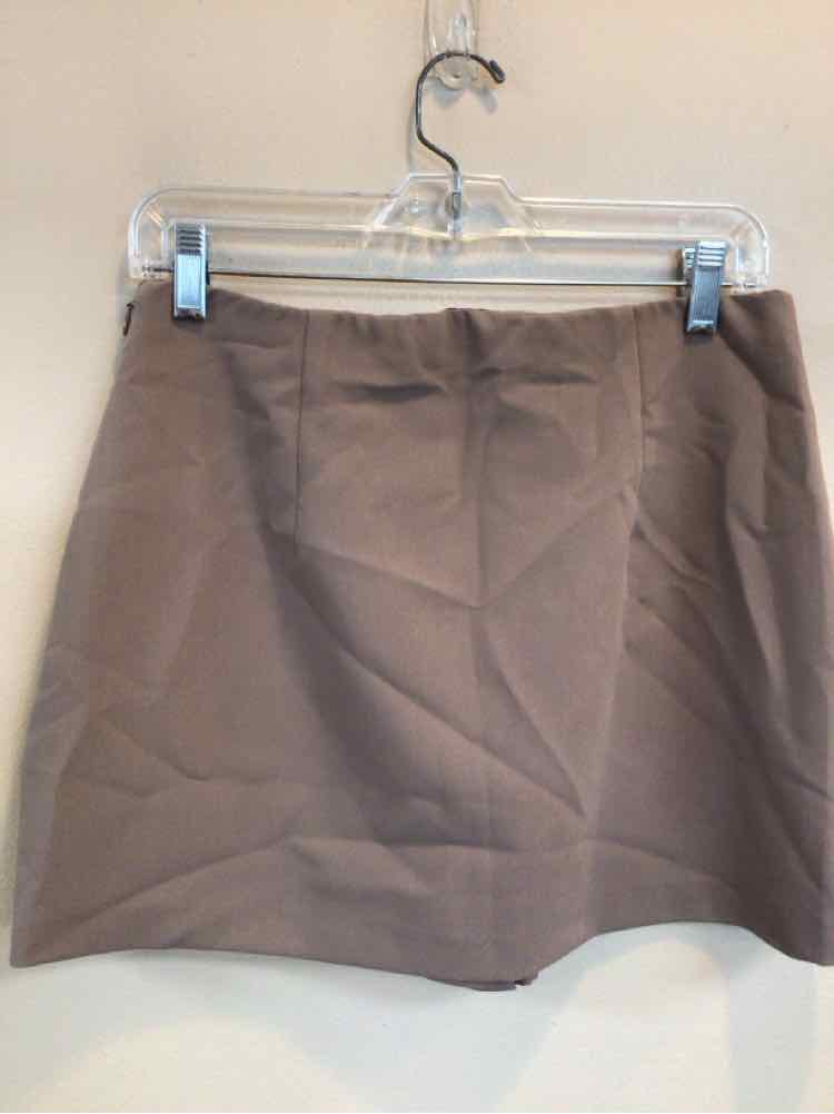 ABERCROMBIE & FITCH SIZE MEDIUM Ladies SKIRT