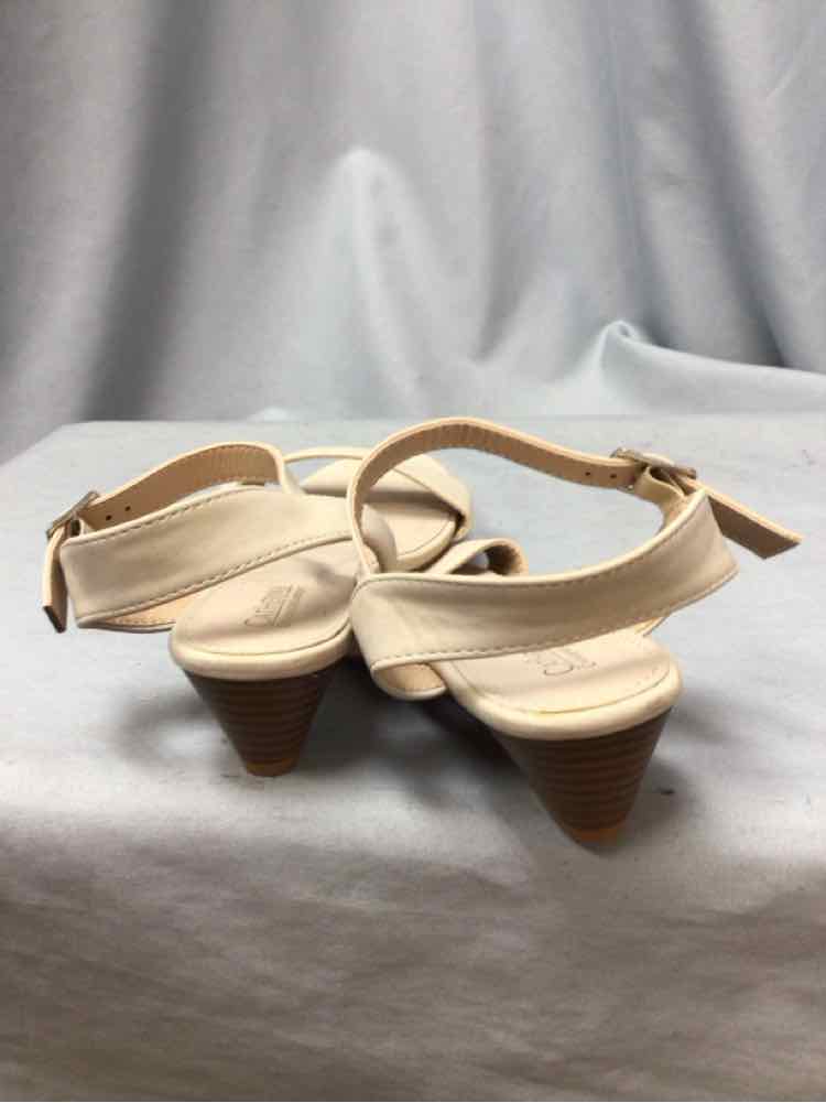 CATHERINE MALADRINO SIZE 8 Ladies SHOES