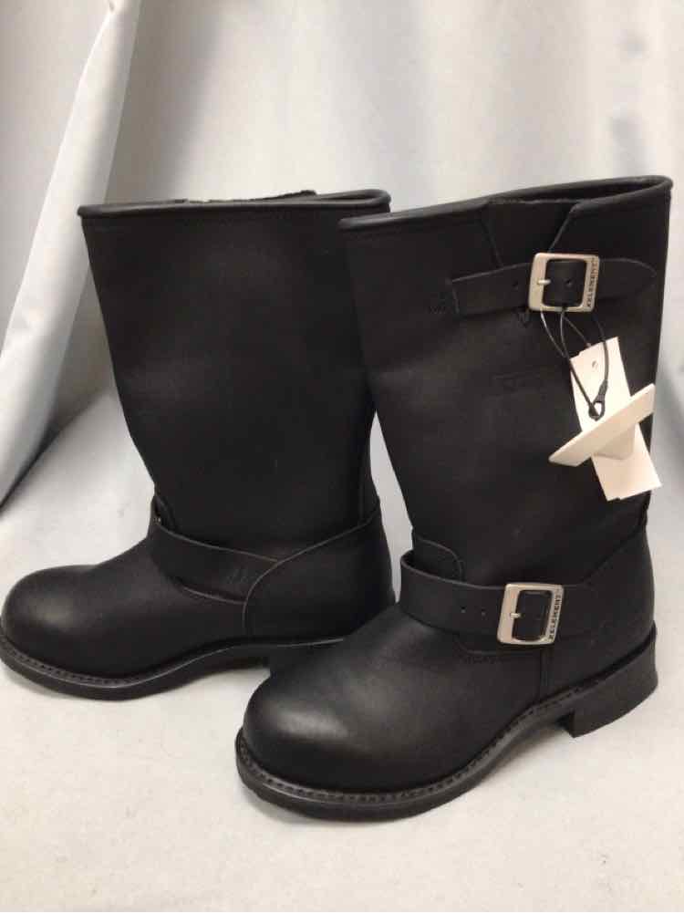 X ELEMENT SIZE 9 Ladies SHOES