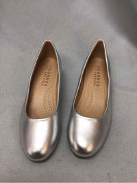 JOURNEE COLLECTION SIZE 7 Ladies SHOES
