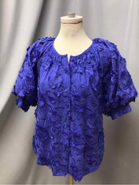 CHICOS SIZE 8 Ladies BLOUSE