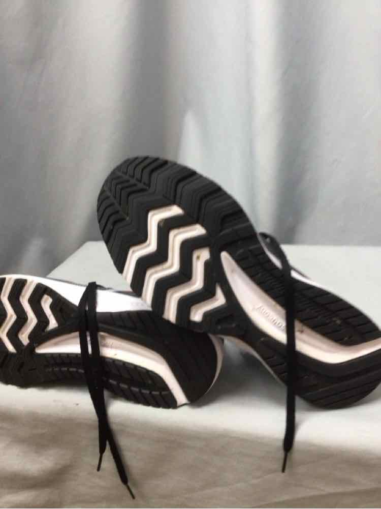 SIZE 10 1/2 SKECHERS Men's SHOES