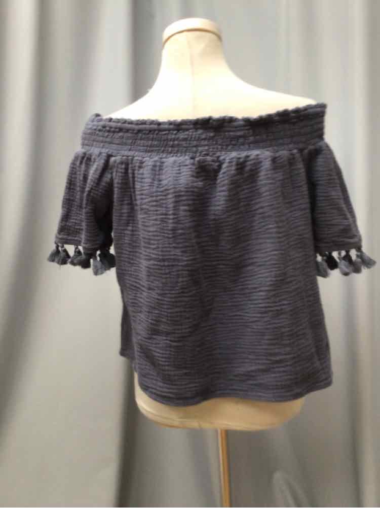 C & C CALIFORINA SIZE LARGE Ladies BLOUSE