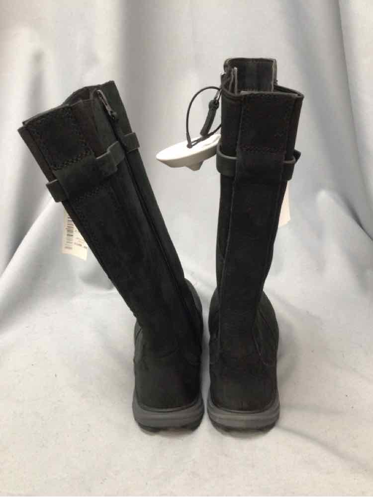EDDIE BAUER SIZE 6 Ladies SHOES