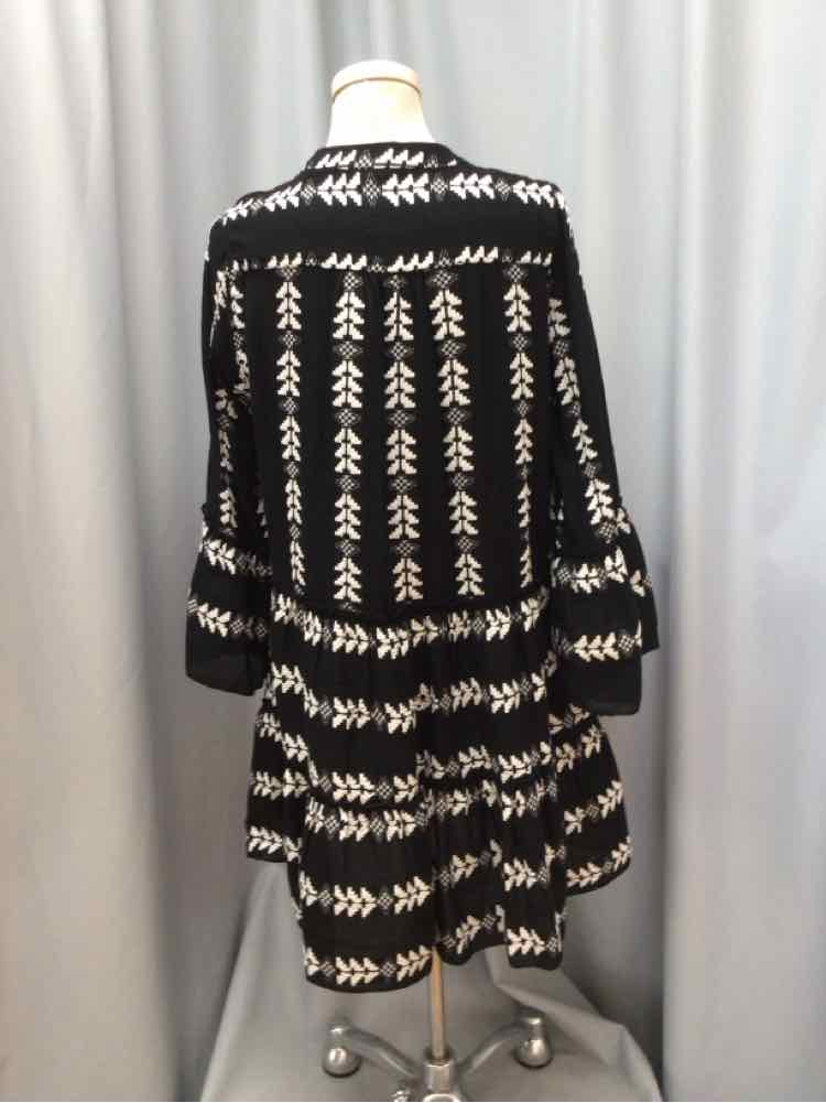 ELAN SIZE LARGE Ladies DRESS