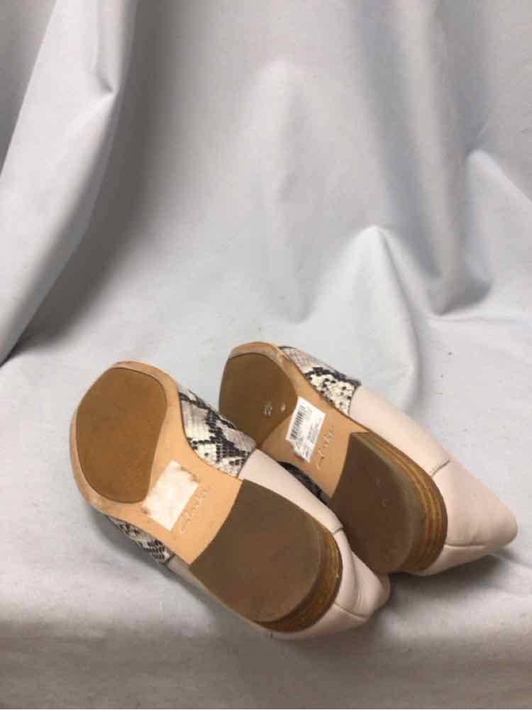 CLARKS SIZE 10 Ladies SHOES