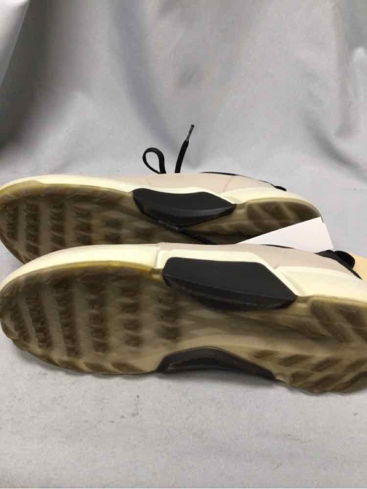 SIZE 11 1/2 ECCO Men's SHOES