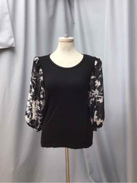KIM & CAMI SIZE SMALL Ladies TOP