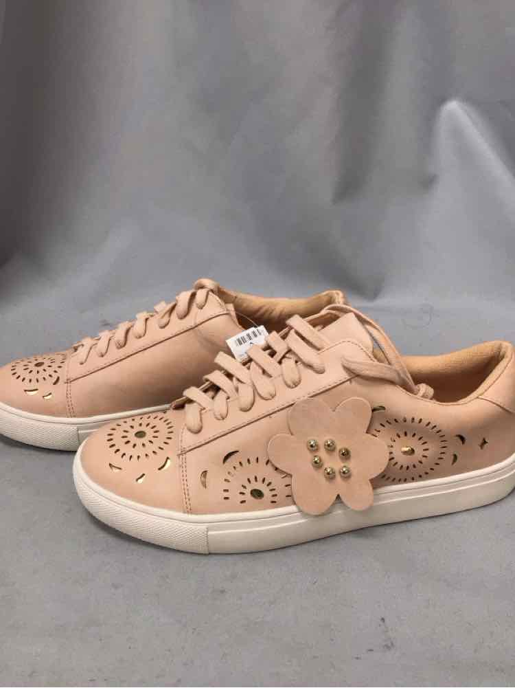 NANETTE LEPORE SIZE 9 Ladies SHOES