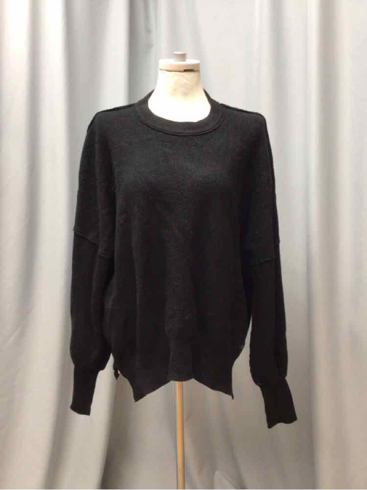 SIZE LARGE Ladies TOP