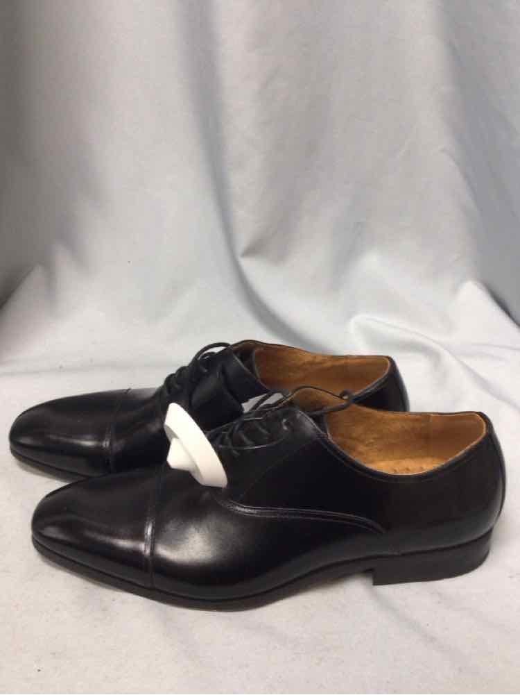 SIZE 11 1/2 FLORSHEIM Men's SHOES