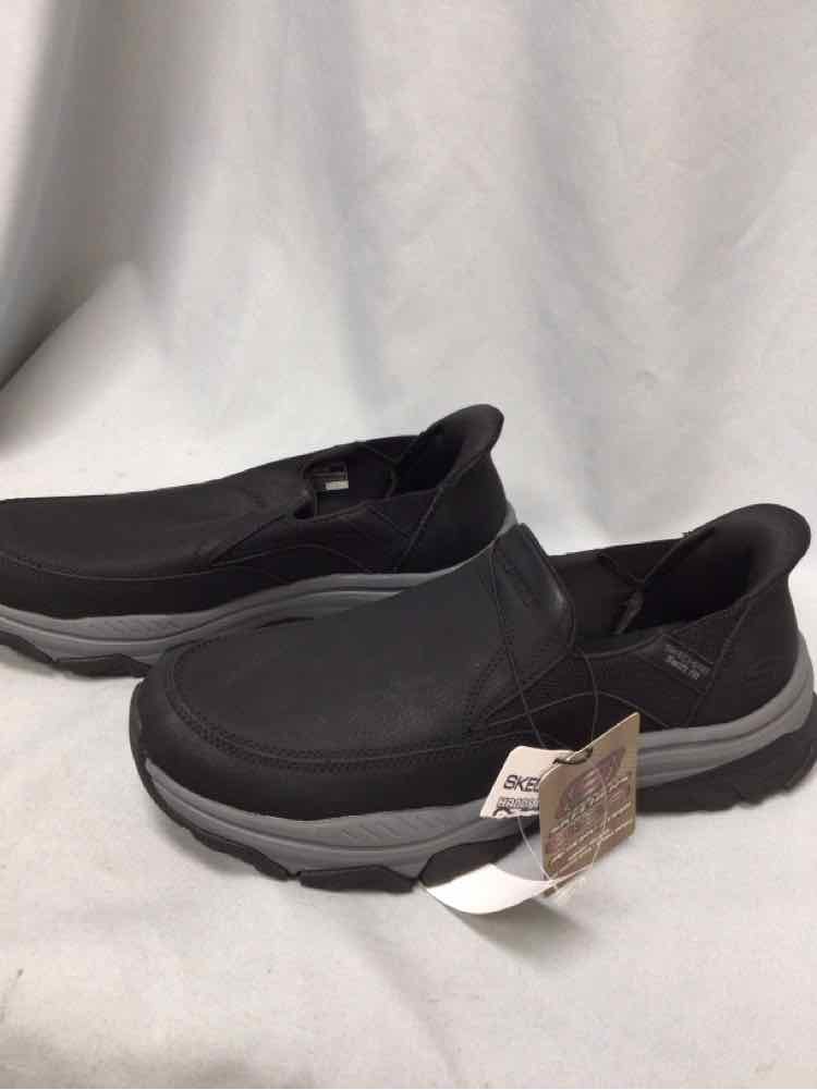 SIZE 10 1/2 SKECHERS Men's SHOES