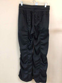 LULULEMON SIZE MEDIUM Ladies EXERCISE