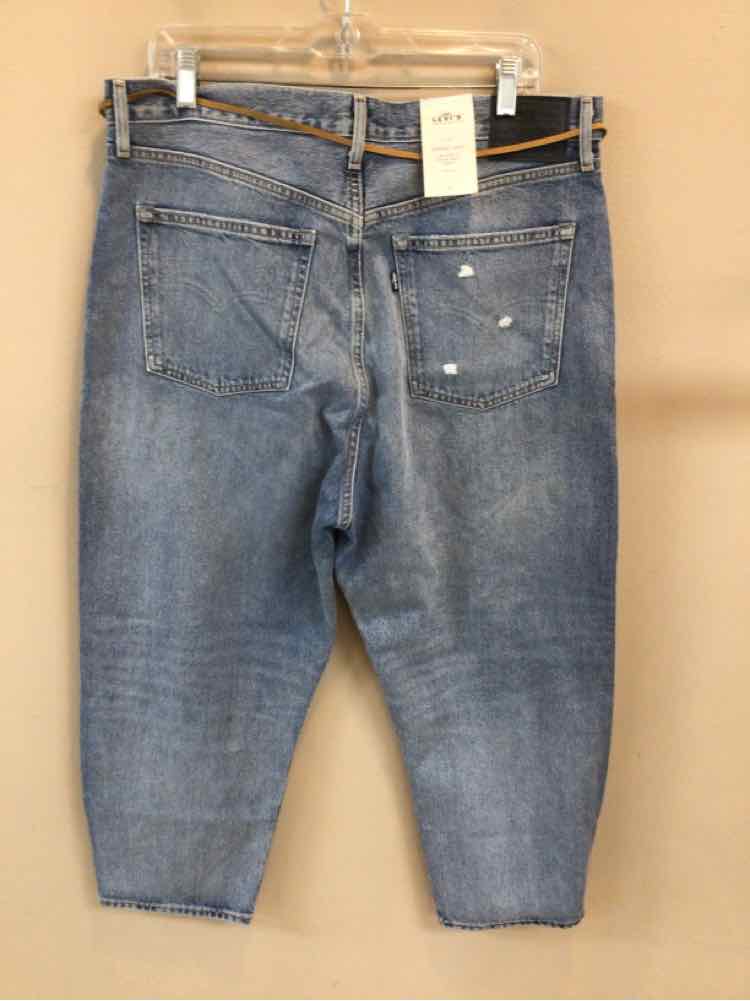 LEVI STRAUSS & CO SIZE 32 Ladies JEANS