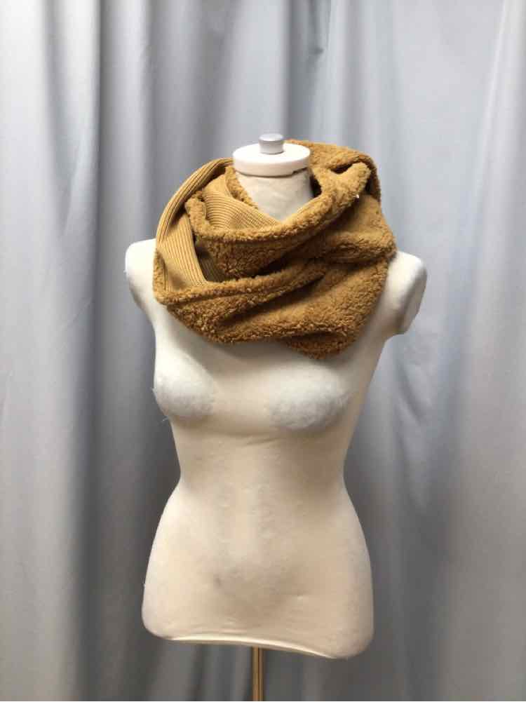 LULULEMON Ladies SCARF
